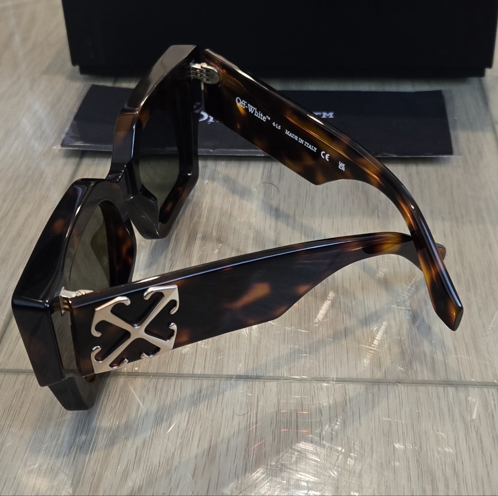 Off-White OER1128 6055
Unisex Catalina Acetate Square Sunglasses  &branded Pouch